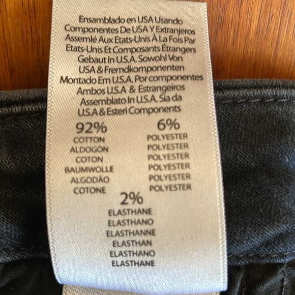 MOTHER jeans. Style is The Looker ankle fray. Color: Blackbird. GUC. Size 24. - Picture 5 of 5